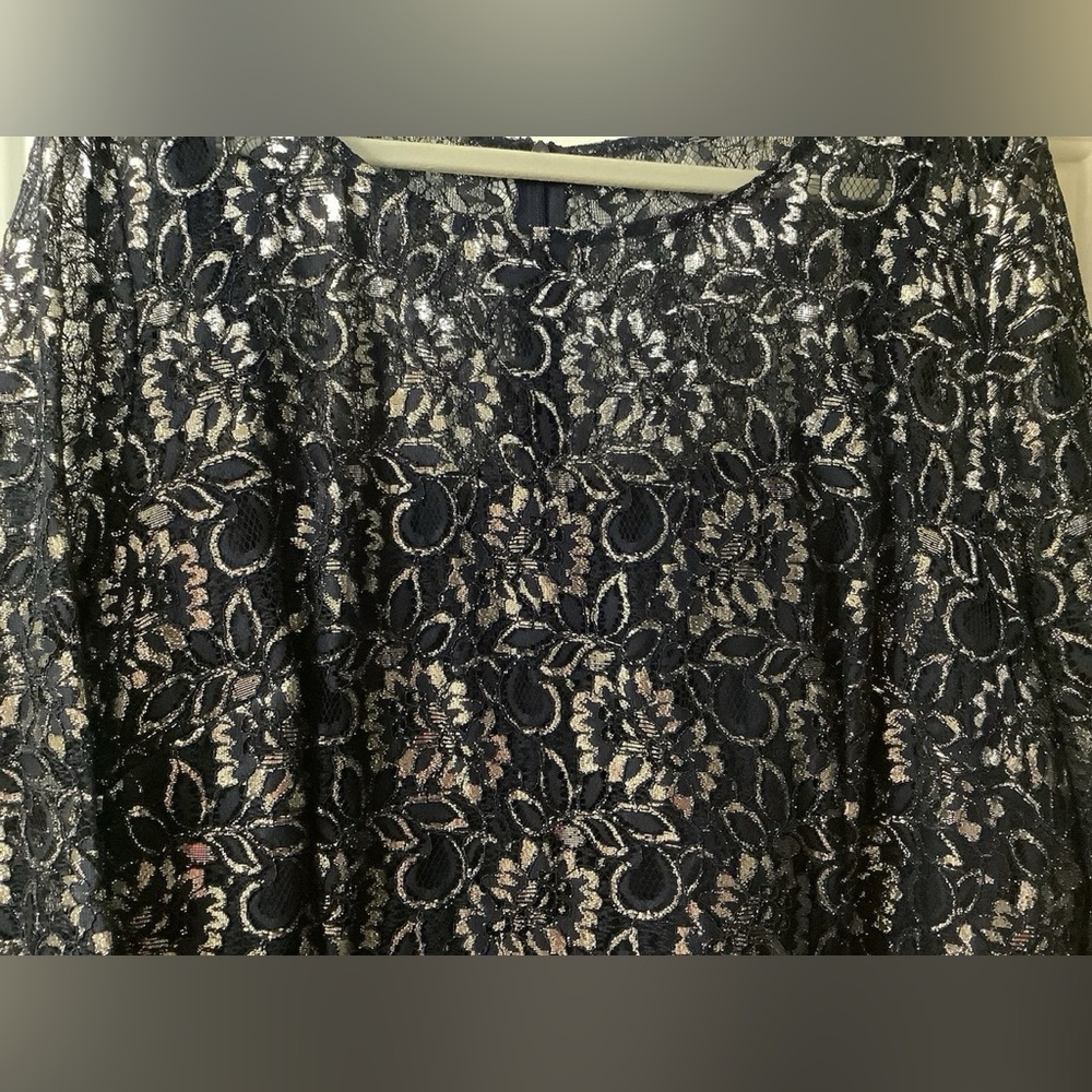 Le Bos Navy Silver Metallic Lace Peplum Long Gown 3/4 Sleeve NWT - Picture 4 of 6